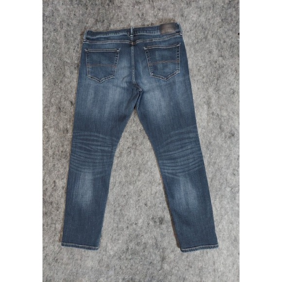 Lucky Brand Jeans Mens 38x32 Blue Medium Wash Whiskered Preppy Stretch - Picture 2 of 12